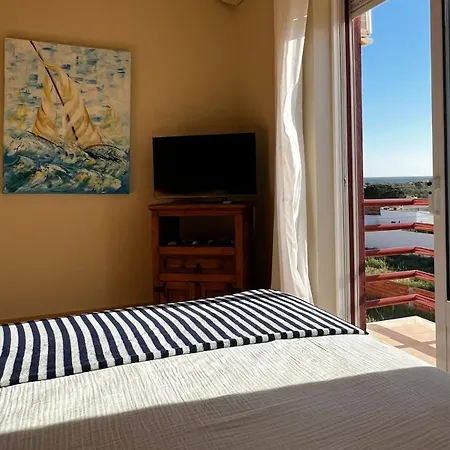 2-bedroom On The Beachfront In With Sea View Σπίτι διακοπών *